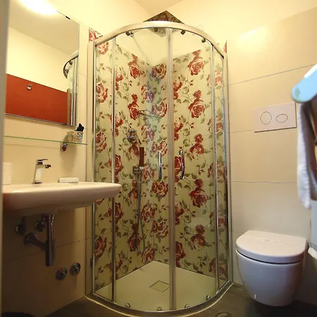 Anna Bed & Breakfast 3*