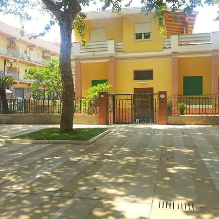 Anna Bed & Breakfast 3*